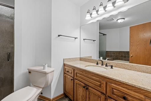 46-web-or-mls-7581 23rd St N-46.jpg