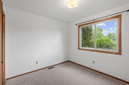 42-web-or-mls-7581 23rd St N-42.jpg