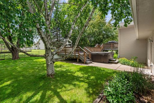 6-web-or-mls-7581 23rd St N-6.jpg