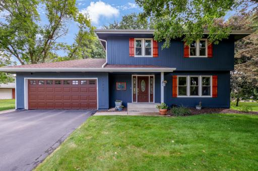 Photo for 17200 Barberry Circle, Eden Prairie, MN 55346 - listing #7100373 17200 Barberry Circle, Eden Prairie, MN 55346