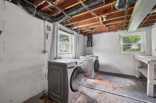 6709 Colorado Avenue N, Minneapolis, MN 55429