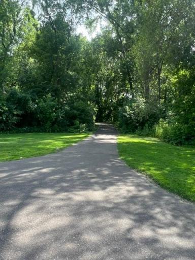 2111 Kings Valley Road W, Golden Valley, MN 55427