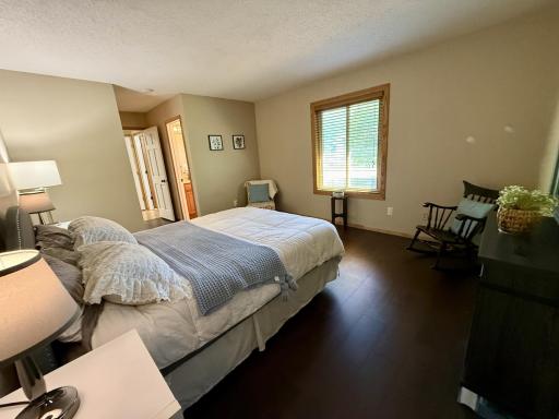 2111 Kings Valley Road W, Golden Valley, MN 55427