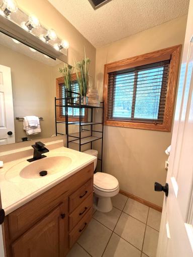 2111 Kings Valley Road W, Golden Valley, MN 55427