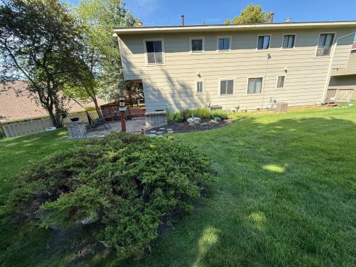 2111 Kings Valley Road W, Golden Valley, MN 55427