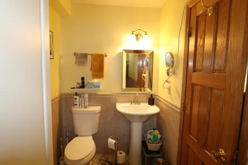 345 Walnut Lane, Saint Paul, MN 55124