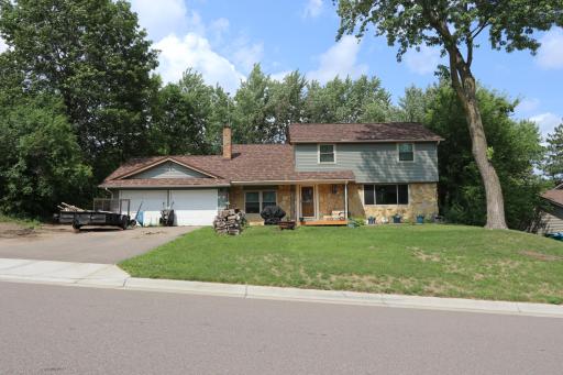 345 Walnut Lane, Saint Paul, MN 55124