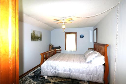 345 Walnut Lane, Saint Paul, MN 55124
