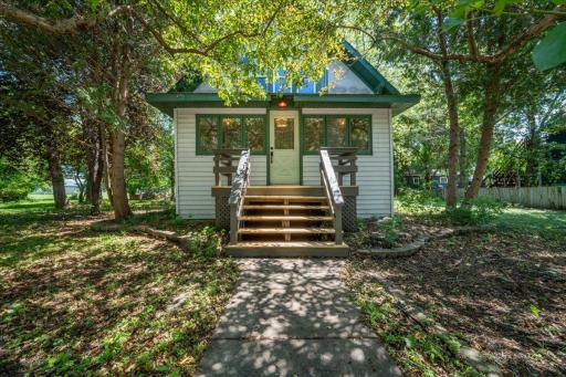 6 4th Street NW, Glenwood, MN 56334