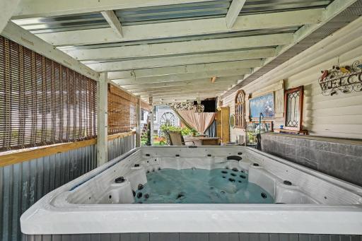 Hot Tub LeanTo with TV Lounge