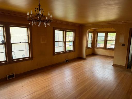3841 29th Avenue S, Minneapolis, MN 55406