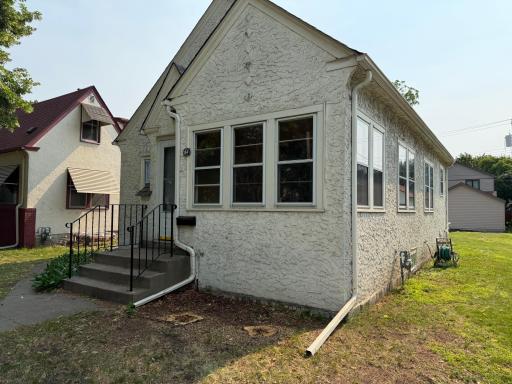 3841 29th Avenue S, Minneapolis, MN 55406