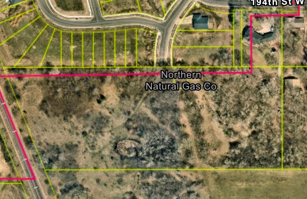 Property Map with lot lines and Natural Gas Easement.jpg