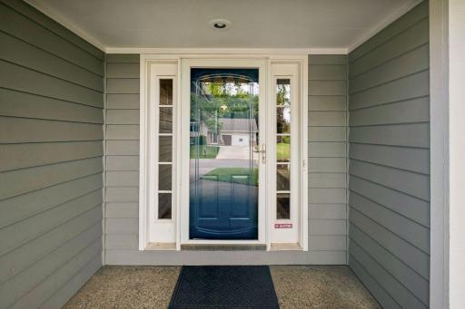 17195 Daniel Lane, Eden Prairie, MN 55346