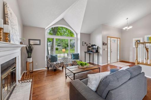 17195 Daniel Lane, Eden Prairie, MN 55346