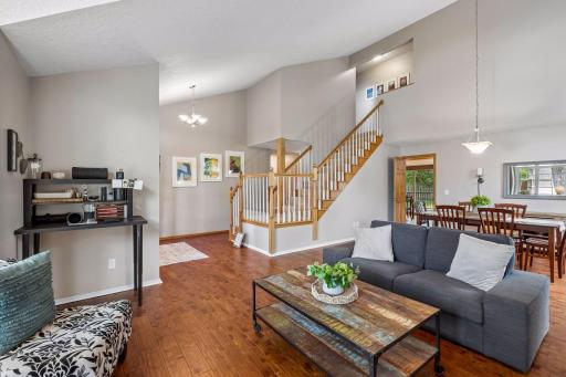 17195 Daniel Lane, Eden Prairie, MN 55346