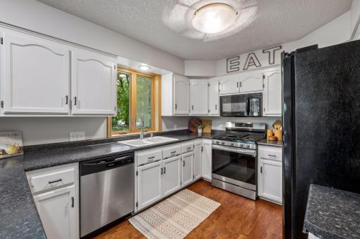 17195 Daniel Lane, Eden Prairie, MN 55346