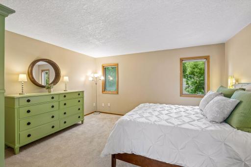 17195 Daniel Lane, Eden Prairie, MN 55346