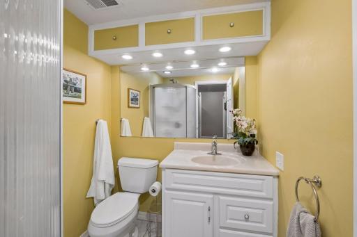 17195 Daniel Lane, Eden Prairie, MN 55346