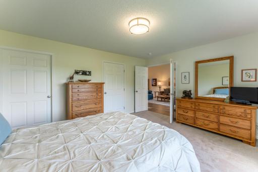 737 Markgrafs Lake Draw, Saint Paul, MN 55129