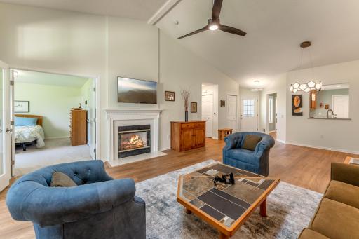 Ceiling fan keeps things cool in the summer, and gas fireplace keeps you cozy warm in the winter.