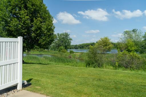 737 Markgrafs Lake Draw, Saint Paul, MN 55129