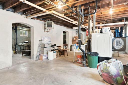 21-web-or-mls-A7400872.jpg