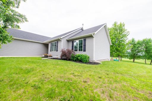 71187 240th Street, Dassel, MN 55325