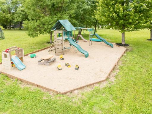 71187 240th Street, Dassel, MN 55325
