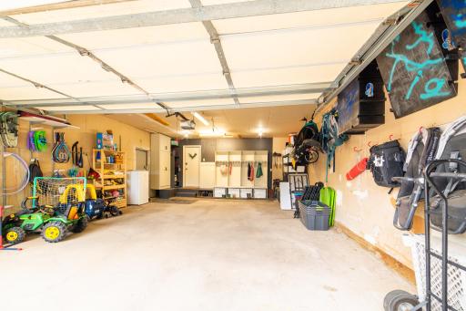 71187 240th Street, Dassel, MN 55325