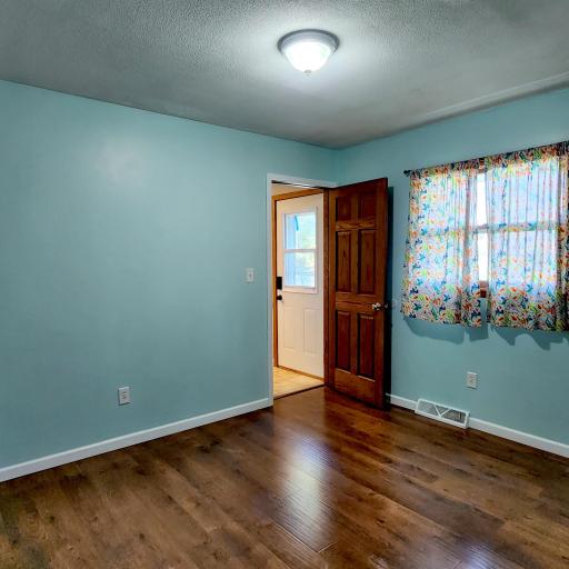 908 Westwood Drive SW, Alexandria, MN 56308