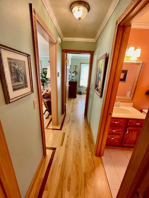 TWO TONE WOOD FL