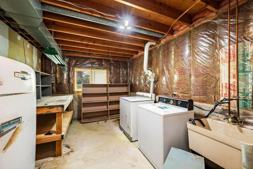 19-web-or-mls-7408-w-100th-st.jpg