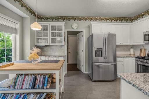 8897 Compton Drive, Inver Grove Heights, MN 55076