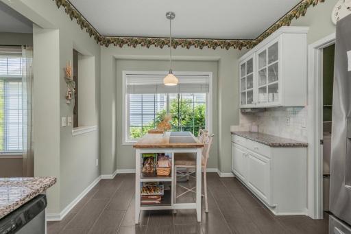 Eat-in kitchen with pass-thru to formal dining.