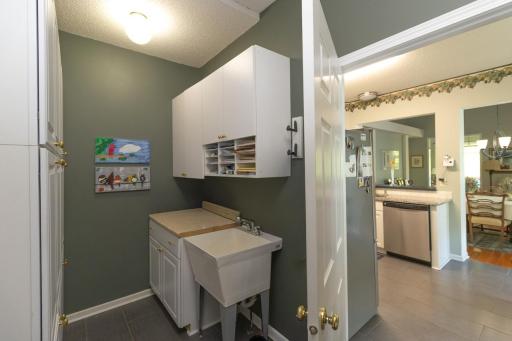 8897 Compton Drive, Inver Grove Heights, MN 55076
