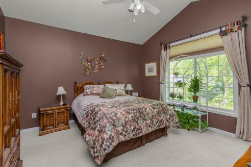 8897 Compton Drive, Inver Grove Heights, MN 55076