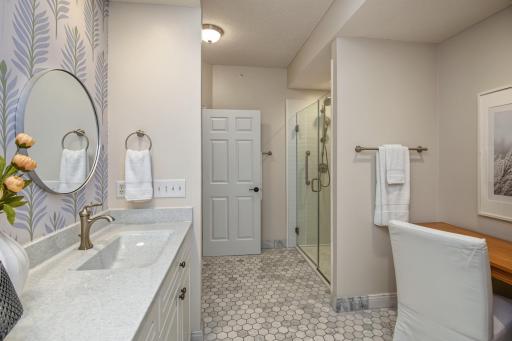 604 Coventry Lane, Minneapolis, MN 55435