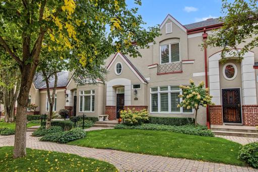 604 Coventry Lane, Minneapolis, MN 55435
