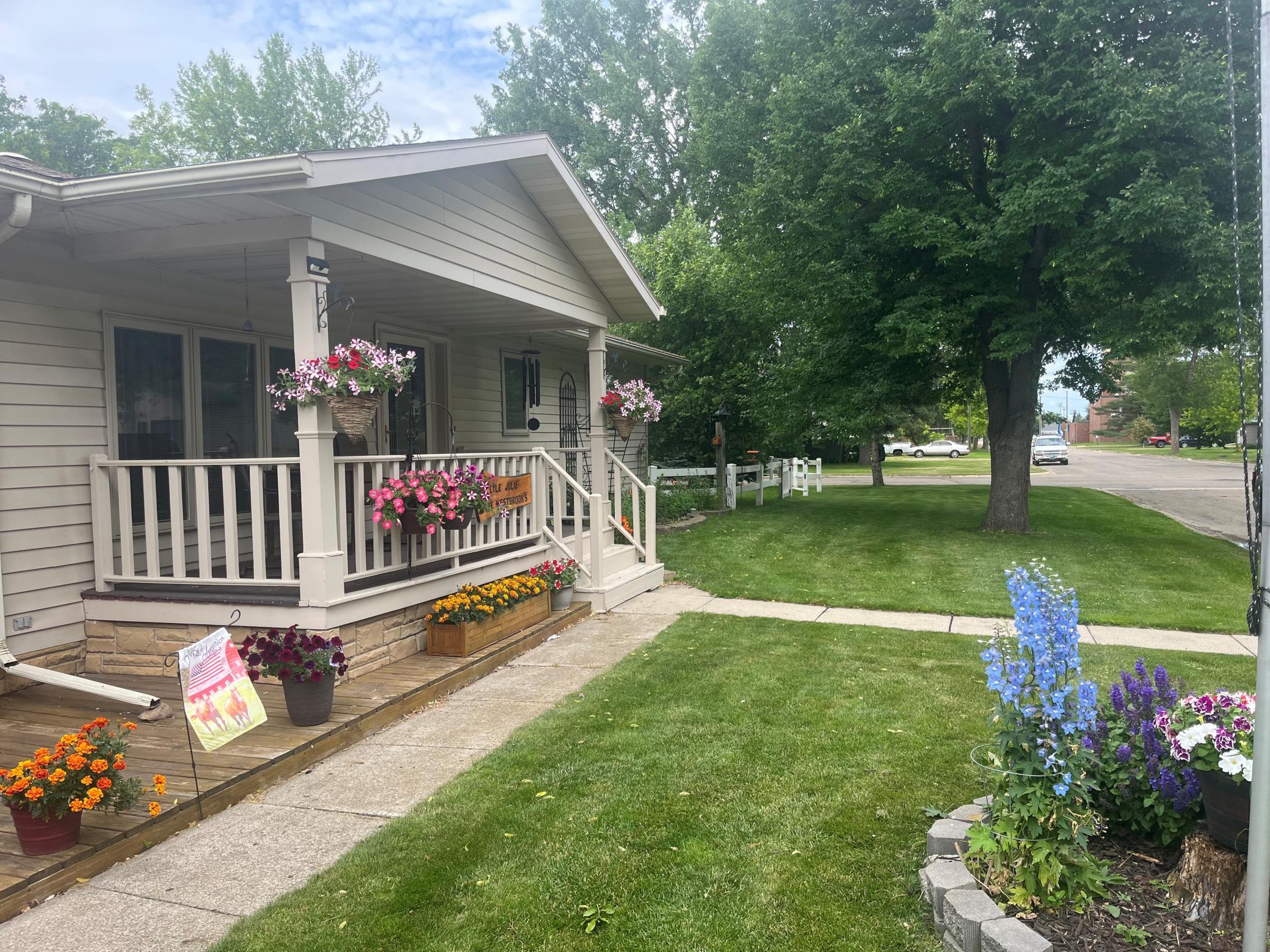 front patio-entrance.jpg