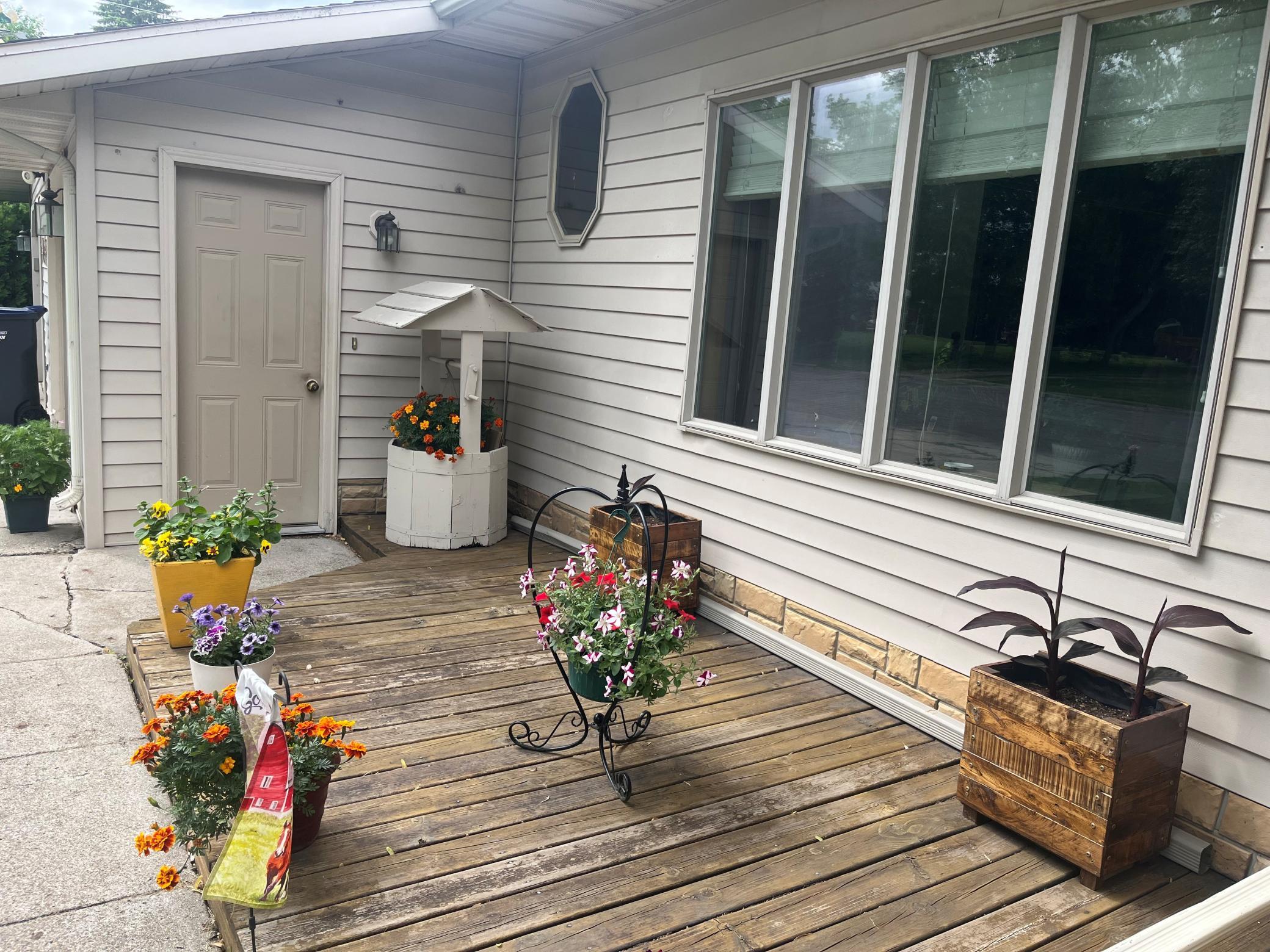 front deck.jpg