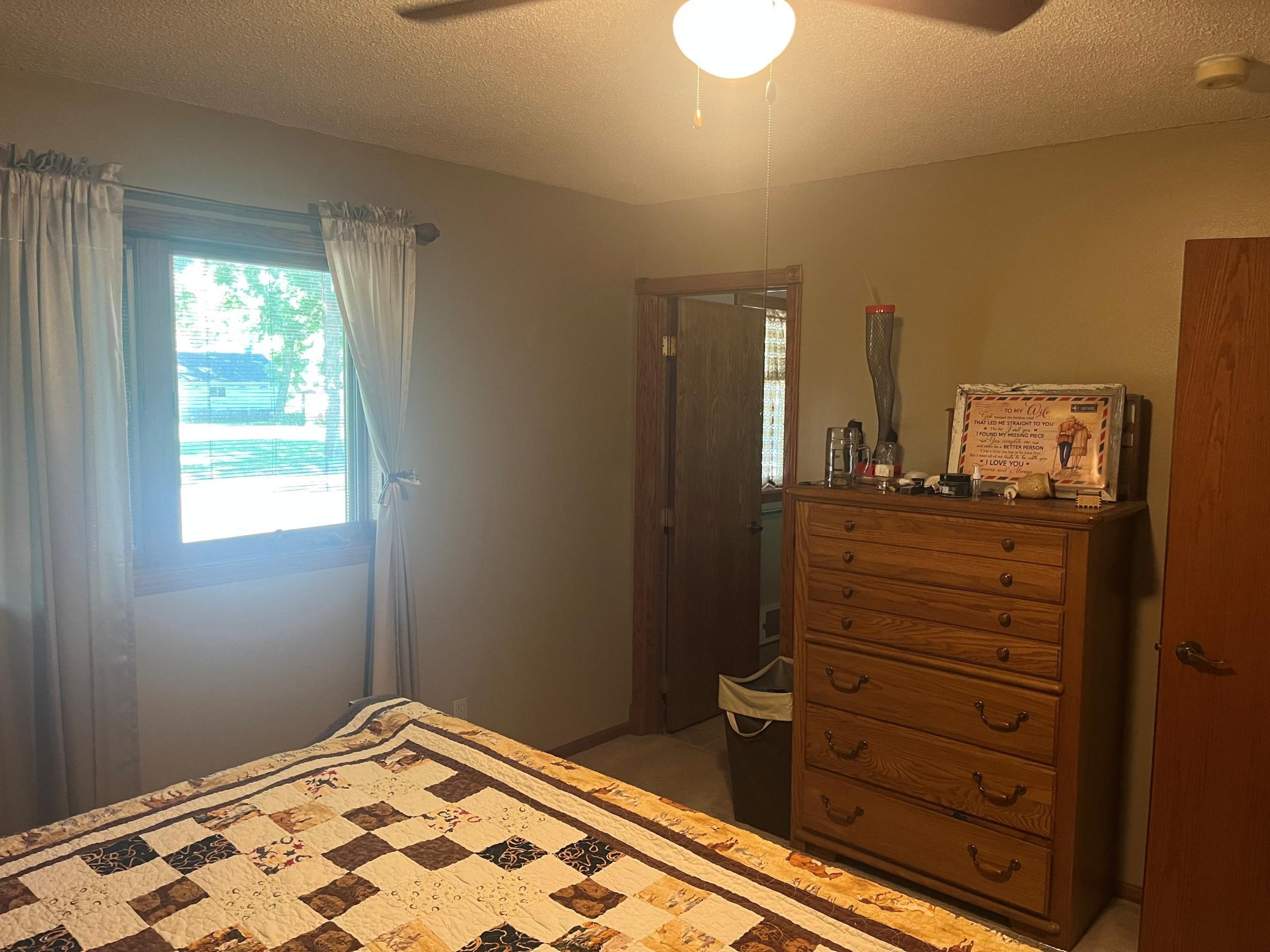 primary bedroom.jpg