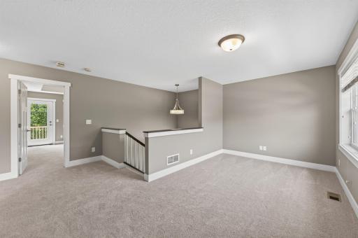 3940 192nd Lane NW, Oak Grove, MN 55303