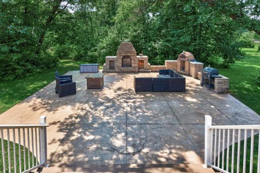 Sellers are willing to leave furniture backyard furniture