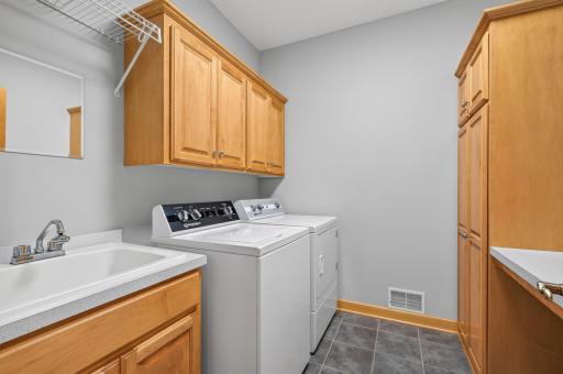 1187 105th Street E, Inver Grove Heights, MN 55077