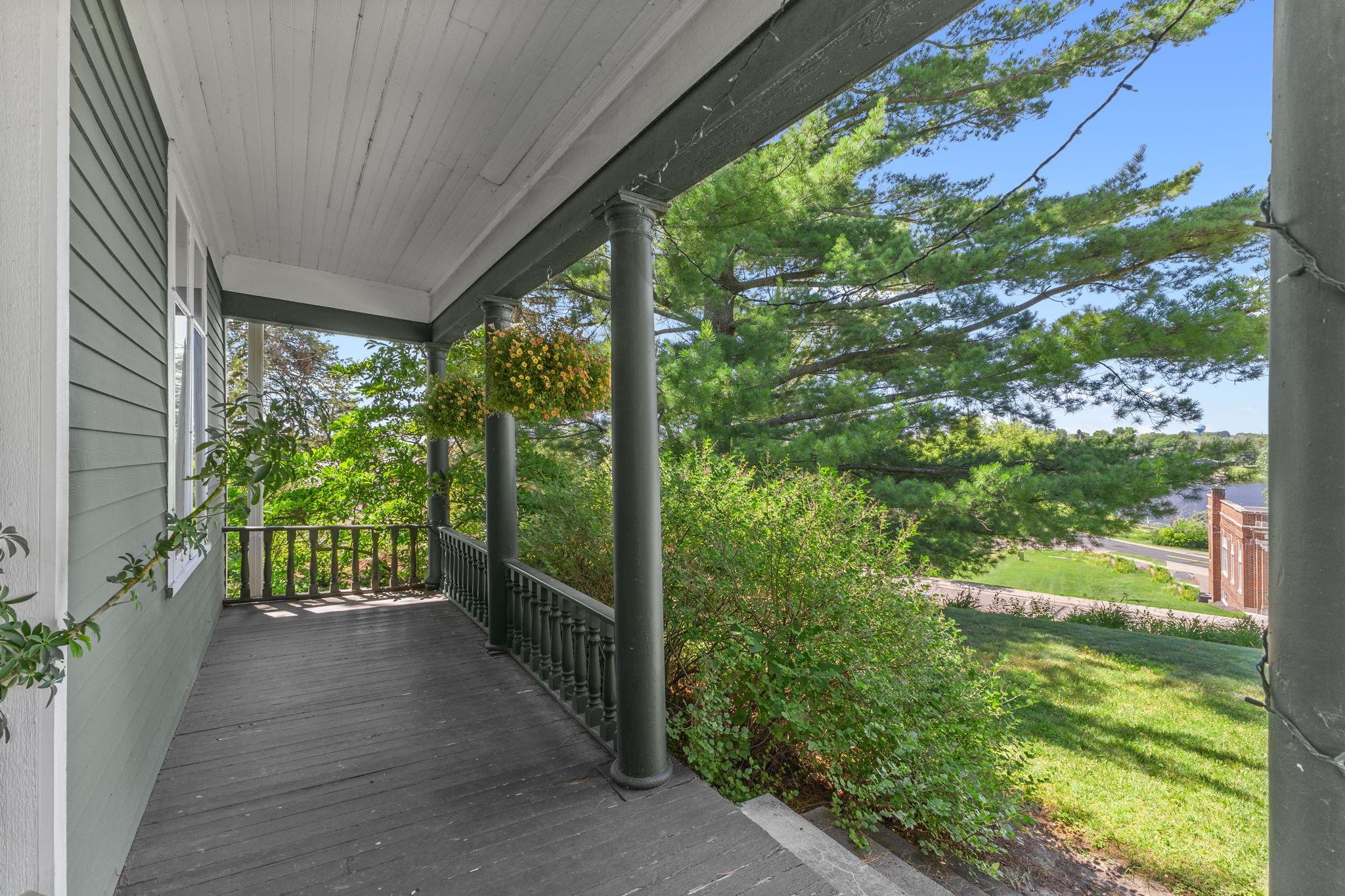 Front porch perfection!