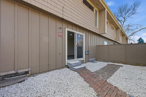 323 E 43rd Street, Minneapolis, MN 55409