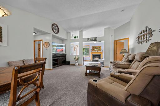 7798 Palisades Avenue NE, Elk River, MN 55330