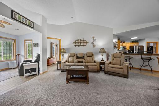 7798 Palisades Avenue NE, Elk River, MN 55330