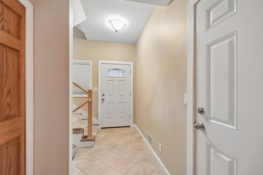 2687 Sumac Ridge, White Bear Lake, MN 55110